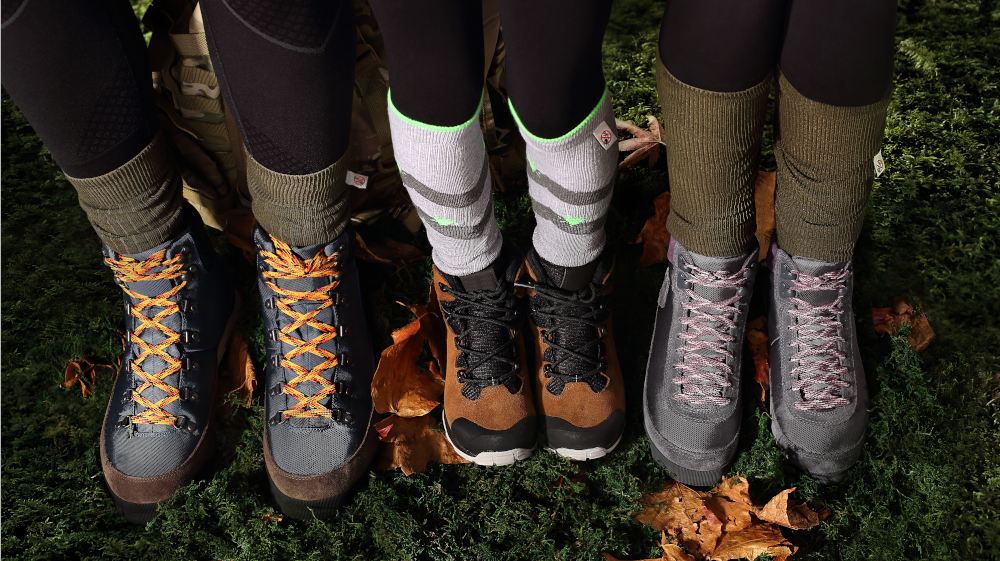 Jakie skarpetki zakładać na jesienne leśne spacery?