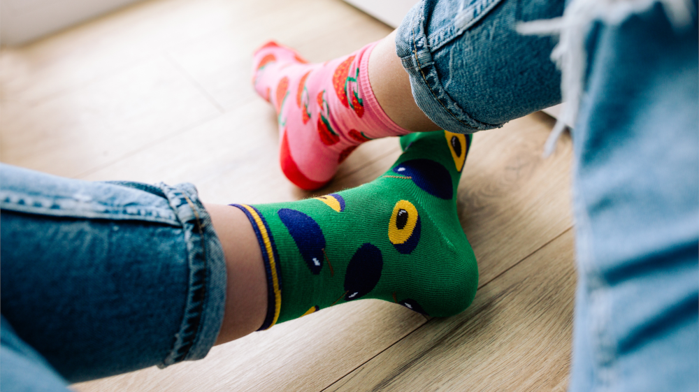 Skarpetki na wzór! Jak modnie nosić damskie wzorowane skarpetki? Podpowiadamy