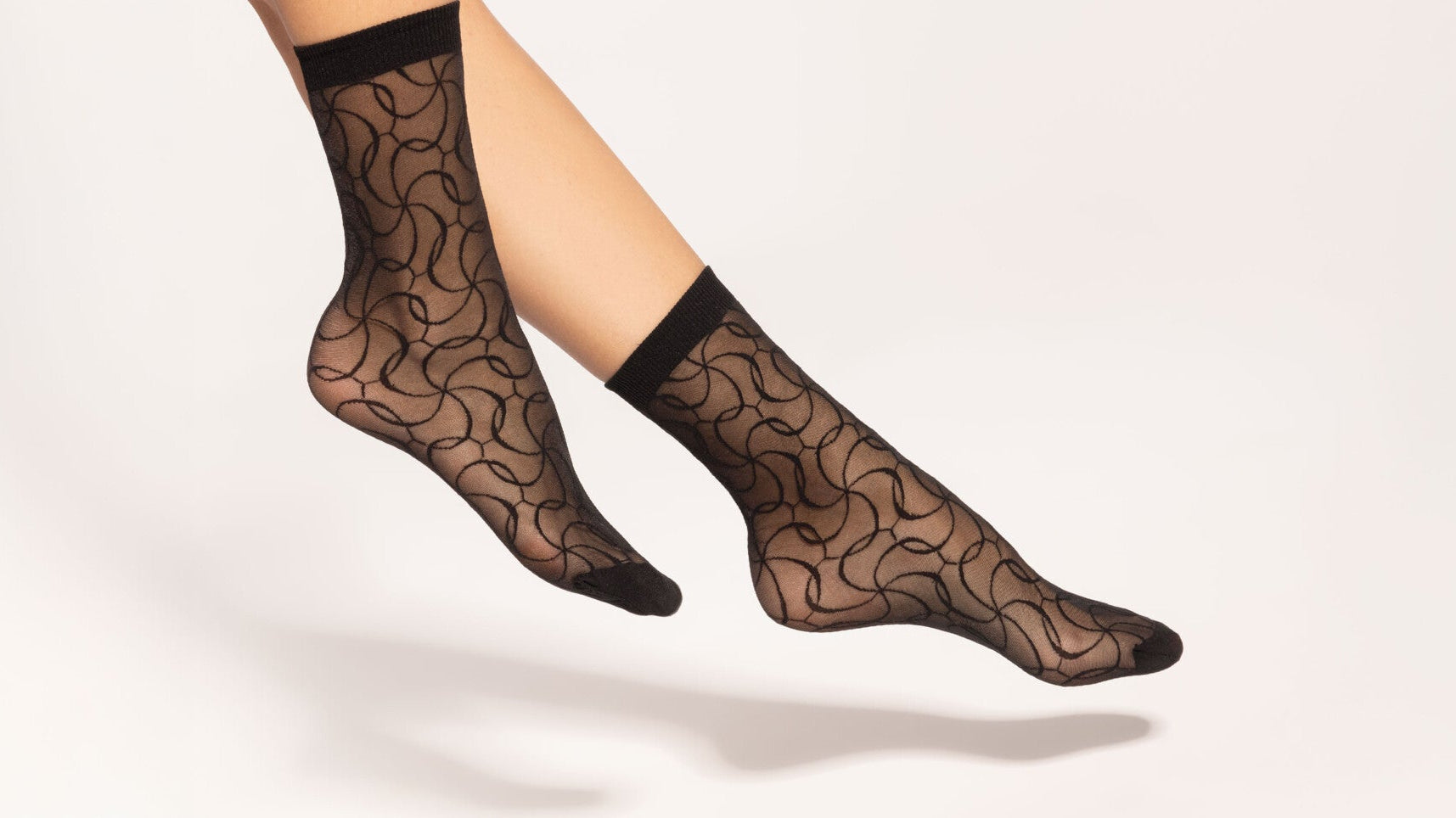 Skarpetki rajstopowe – alternatywa dla rajstop pod spodnie i spódnice maxi