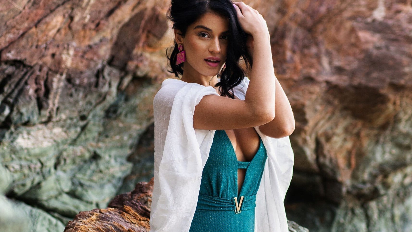 Zimowy wypoczynek w ciepłych krajach – jaki strój kąpielowy ze sobą zabierzesz?