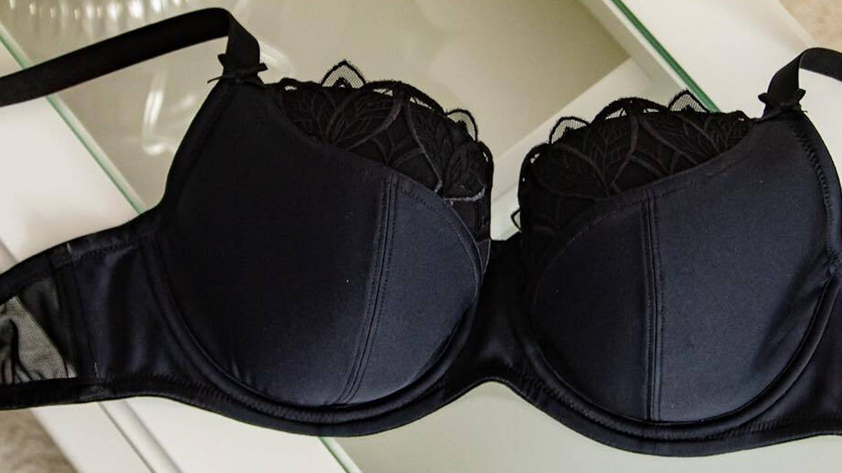 Brafitting, czyli sztuka perfekcyjnego dobierania biustonoszy