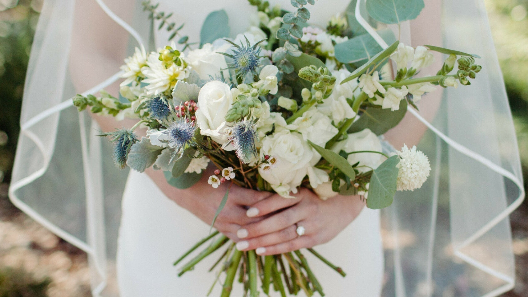 Co wybrać na ślub - pończochy czy rajstopy?