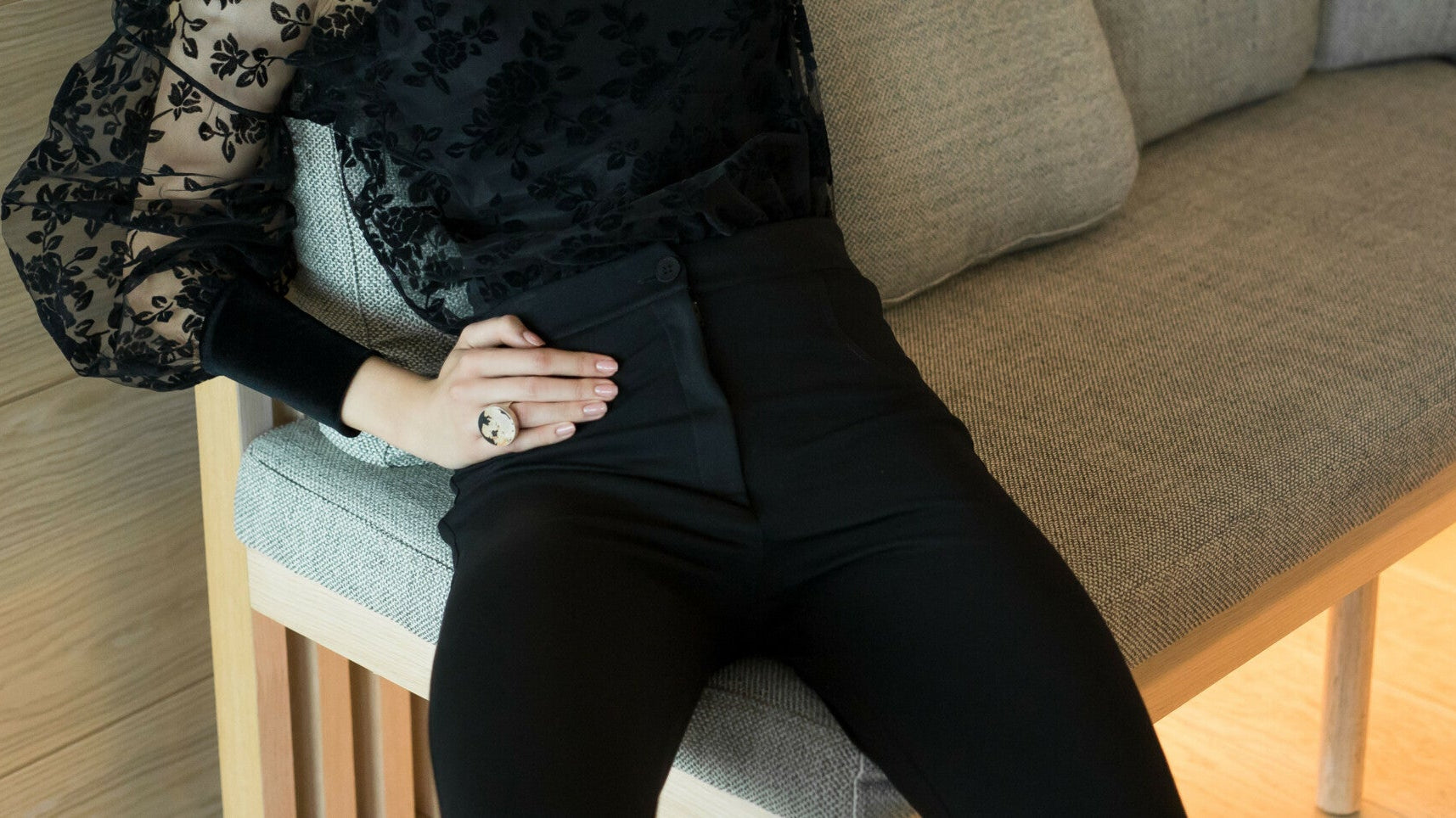 Jak nosić spodnie cygaretki?