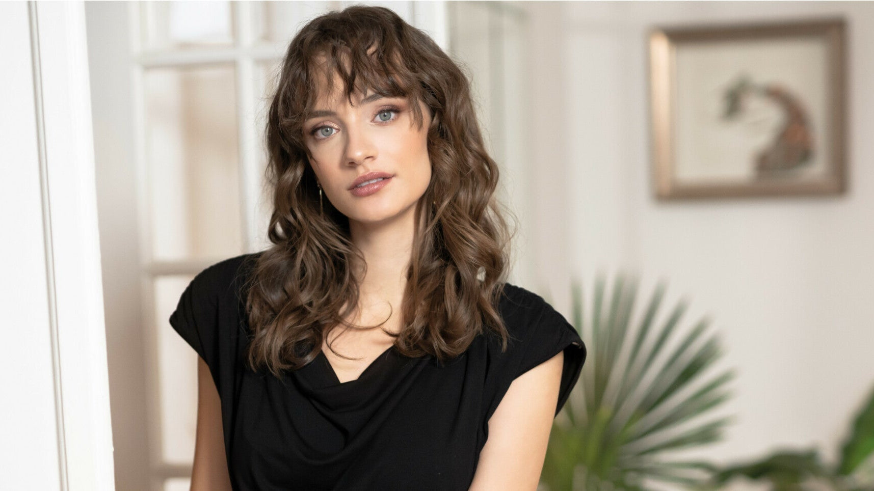 Wiskoza - co to za materiał? Jakie zalety mają ubrania z wiskozy?