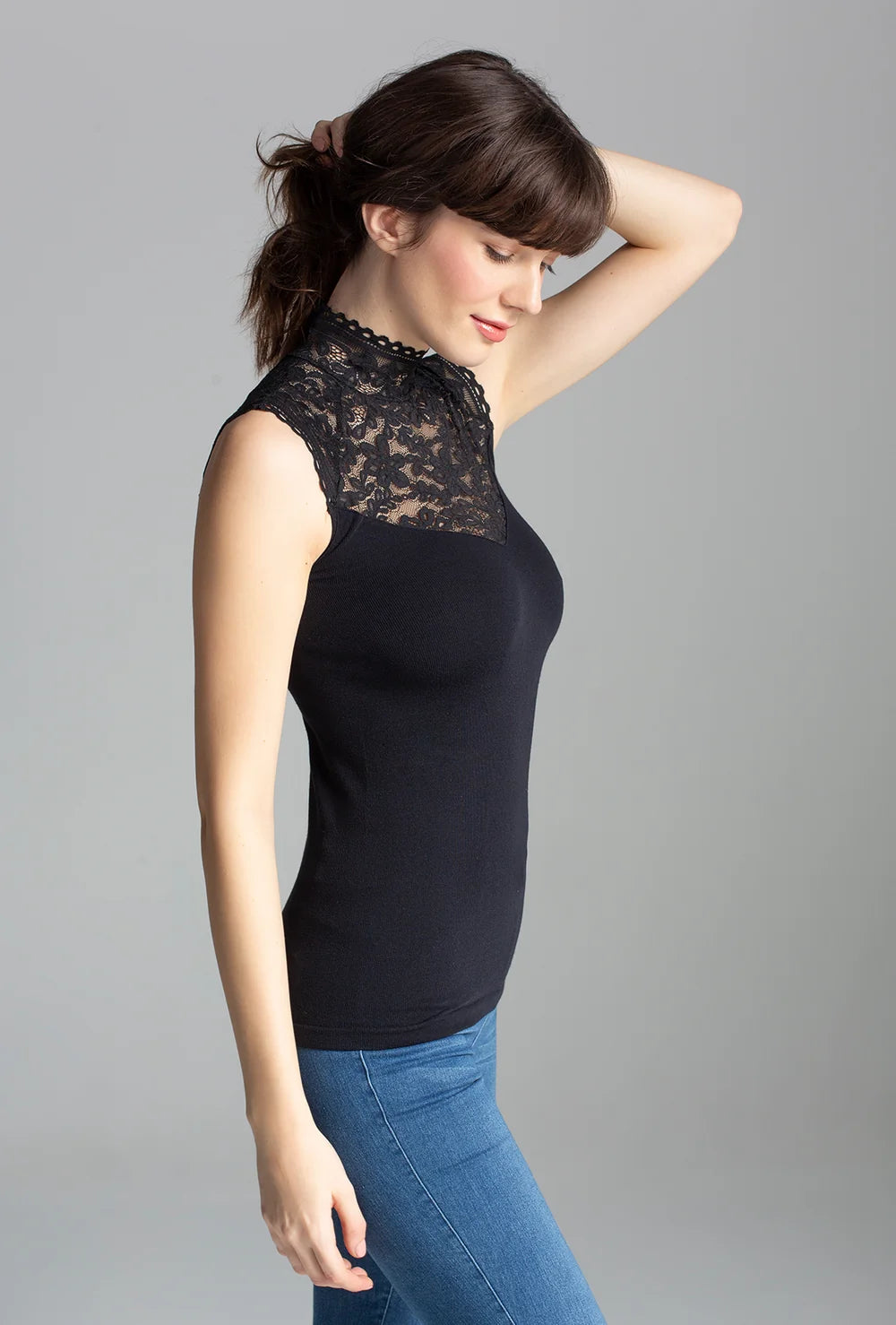 Golf wykończony koronką Agustina - Gatta