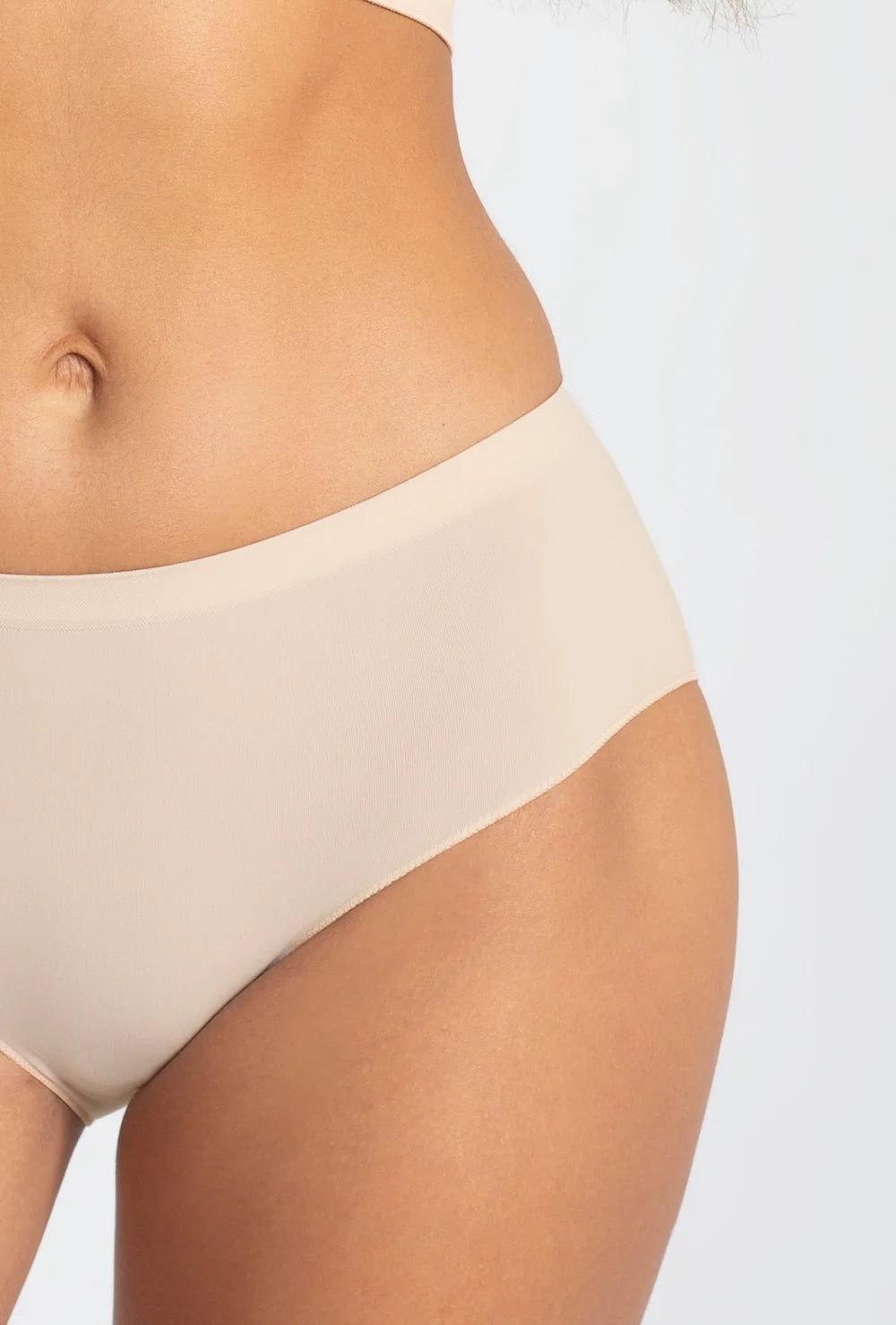 Majtki bezszwowe bikini Sara Invisible Skin - Gatta
