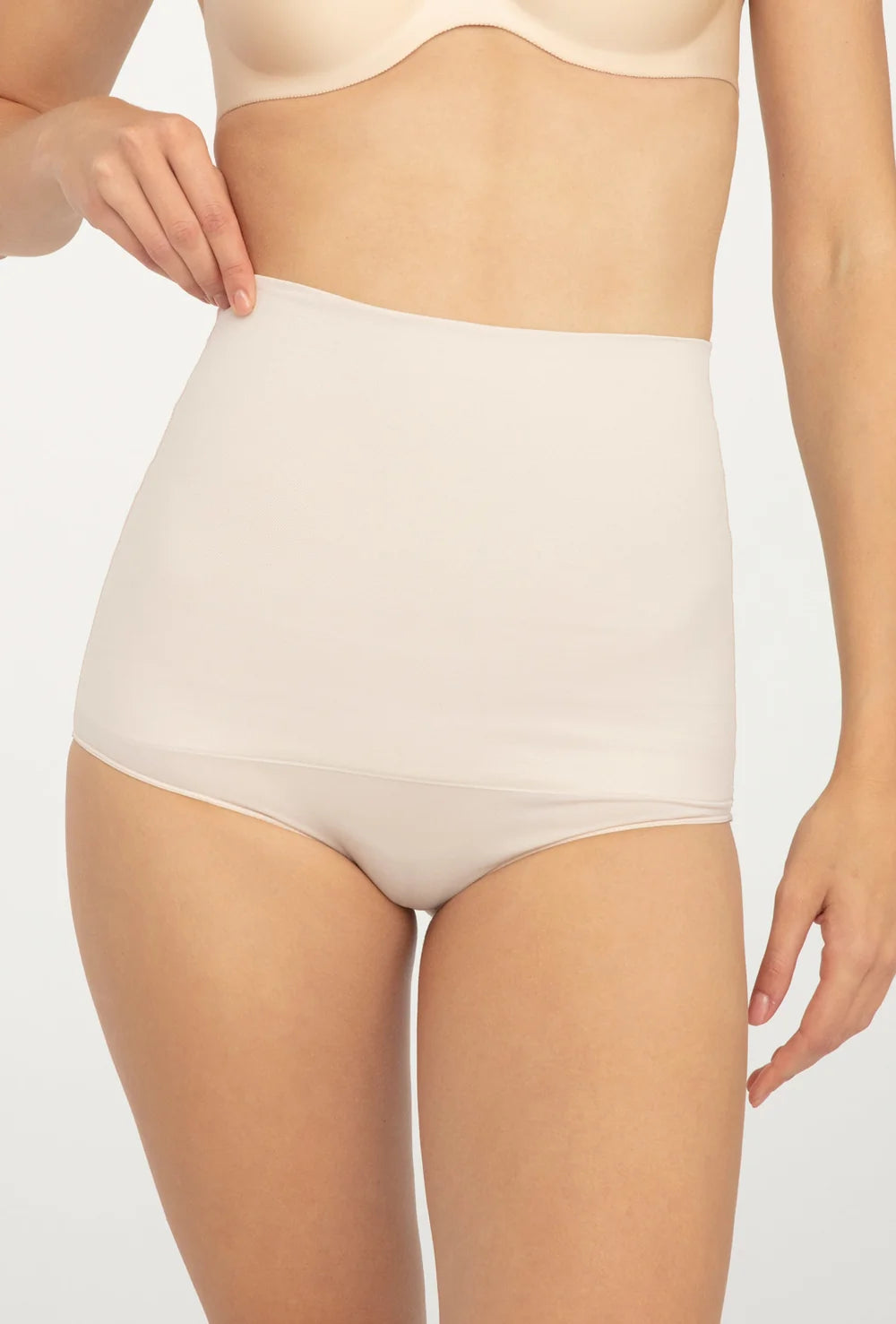 Majtki wyszczuplające z wysokim stanem Bikini HW Shape line - Gatta