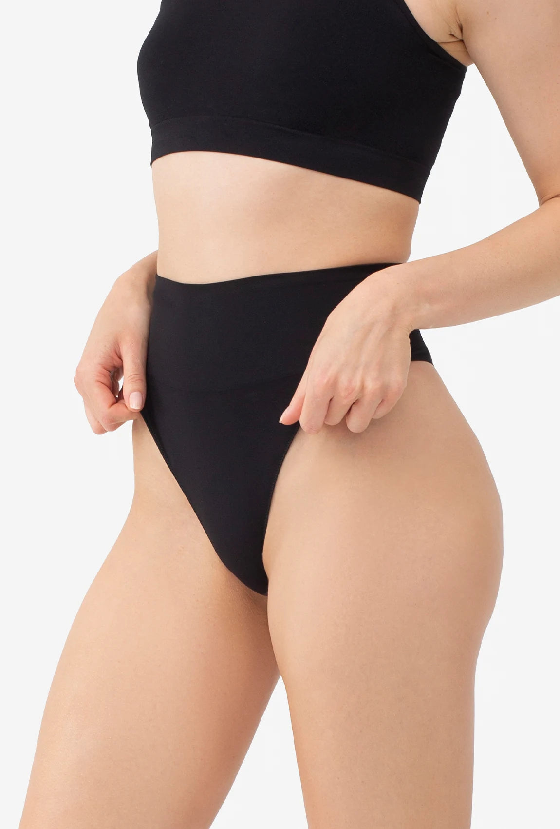 Modelujące stringi Correct Sensual Skin - Gatta