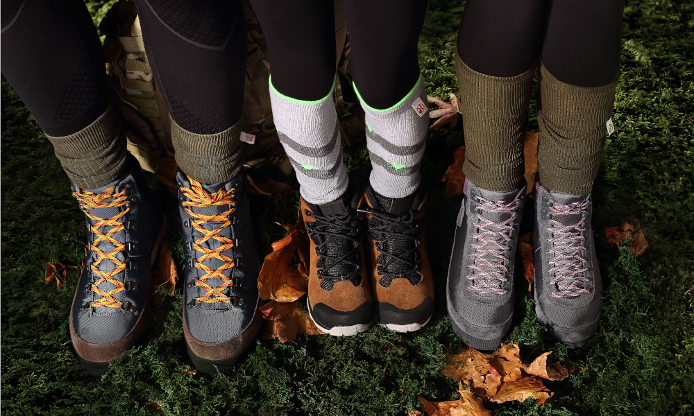 Jakie skarpetki zakładać na jesienne leśne spacery?