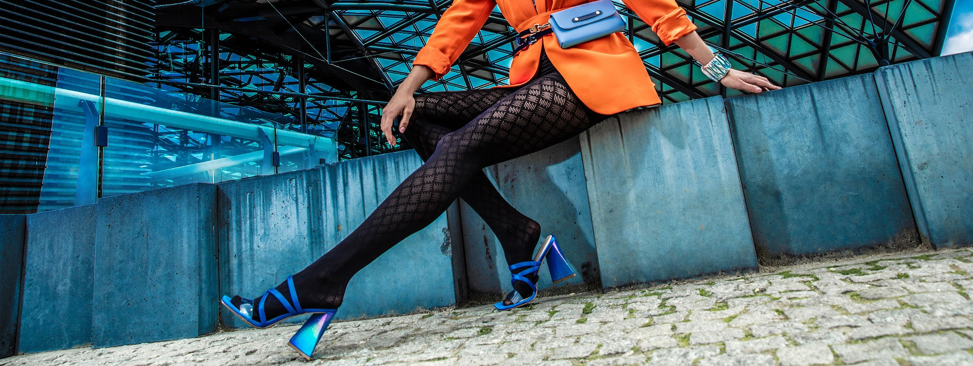 Rajstopy z mikrofibry – komfort i styl w sezonie jesienno-zimowym