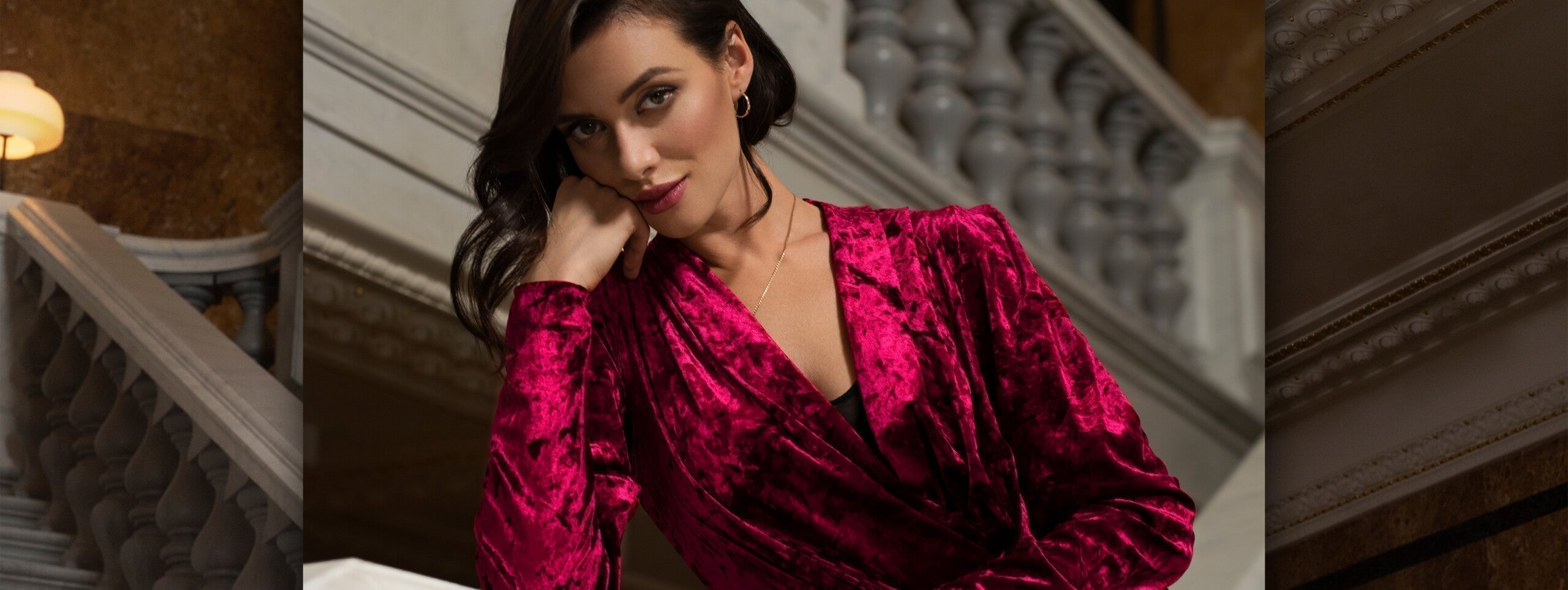Welurowa odzież w roli głównej – eleganckie i kobiece stylizacje na wiele okazji