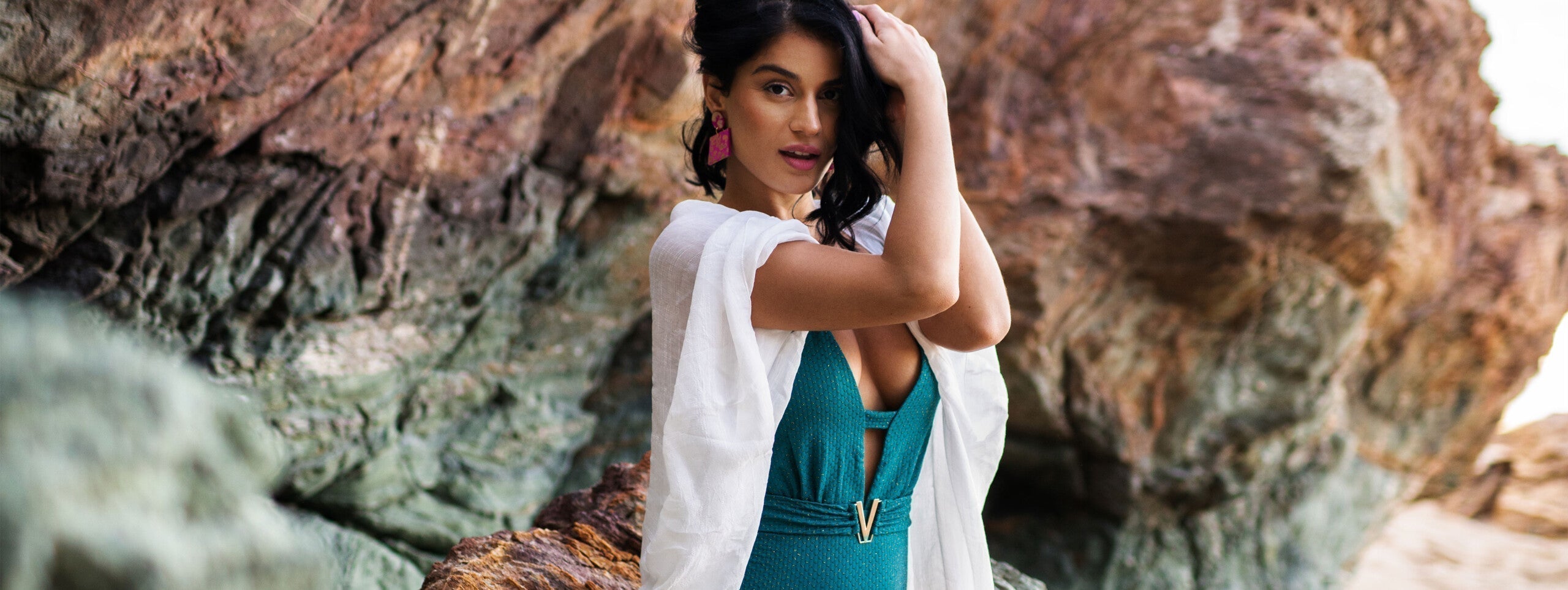 Zimowy wypoczynek w ciepłych krajach – jaki strój kąpielowy ze sobą zabierzesz?