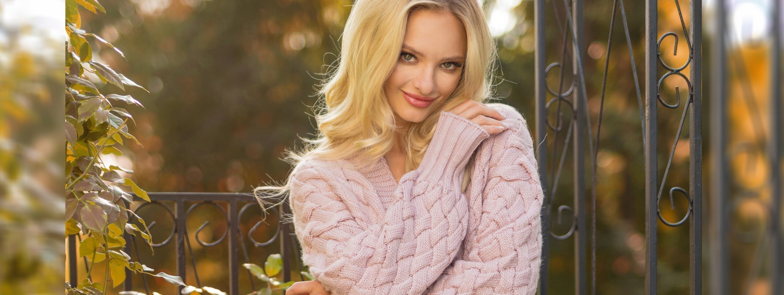 Postaw na swetry – 6 pomysłów na stylizacje ze swetrem w roli głównej