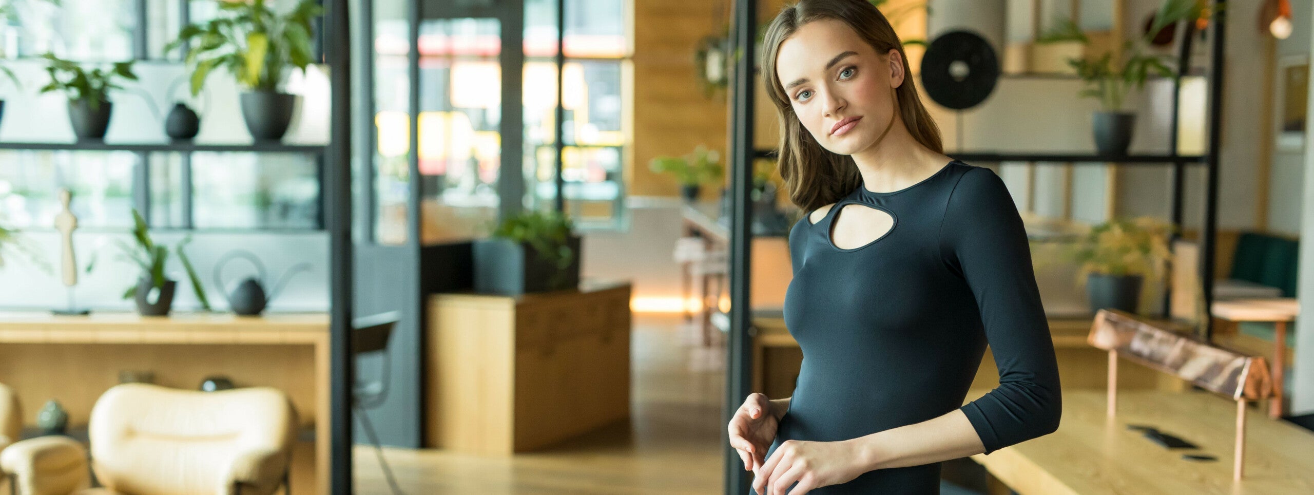 Jak nosić asymetryczne body?