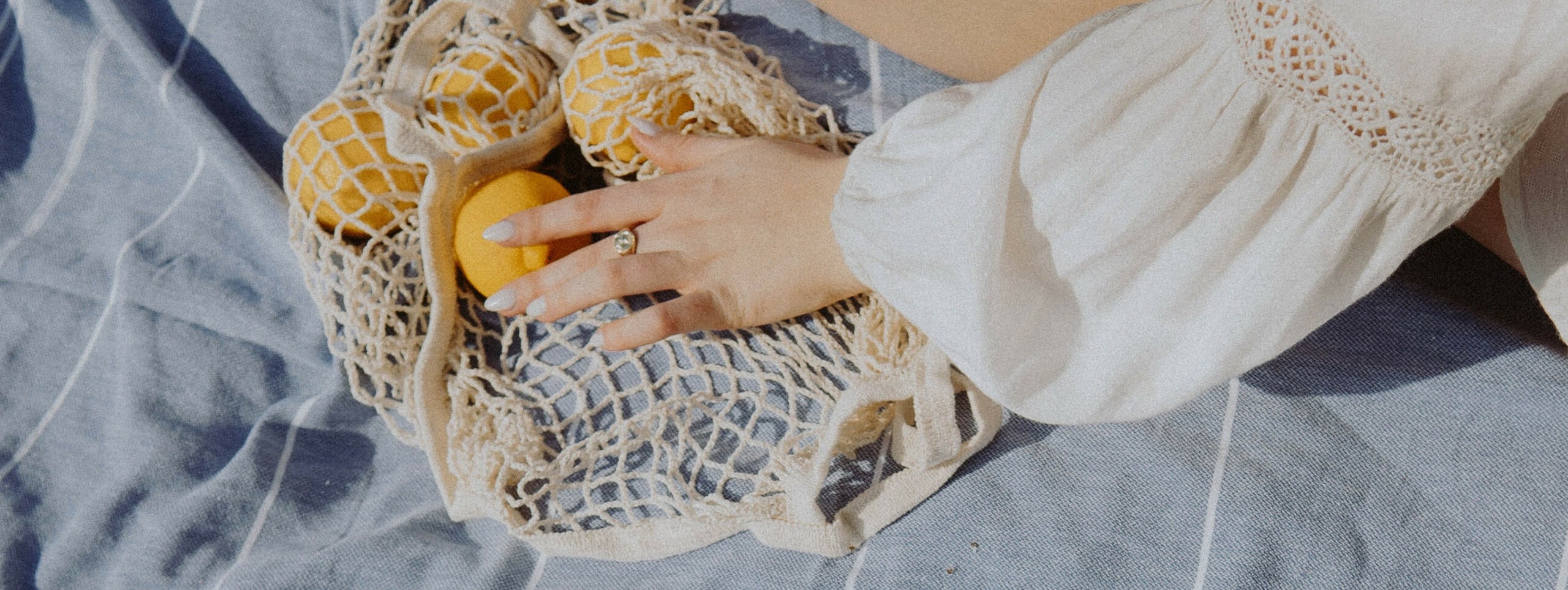 Za co kobiety pokochały lniane ubrania?