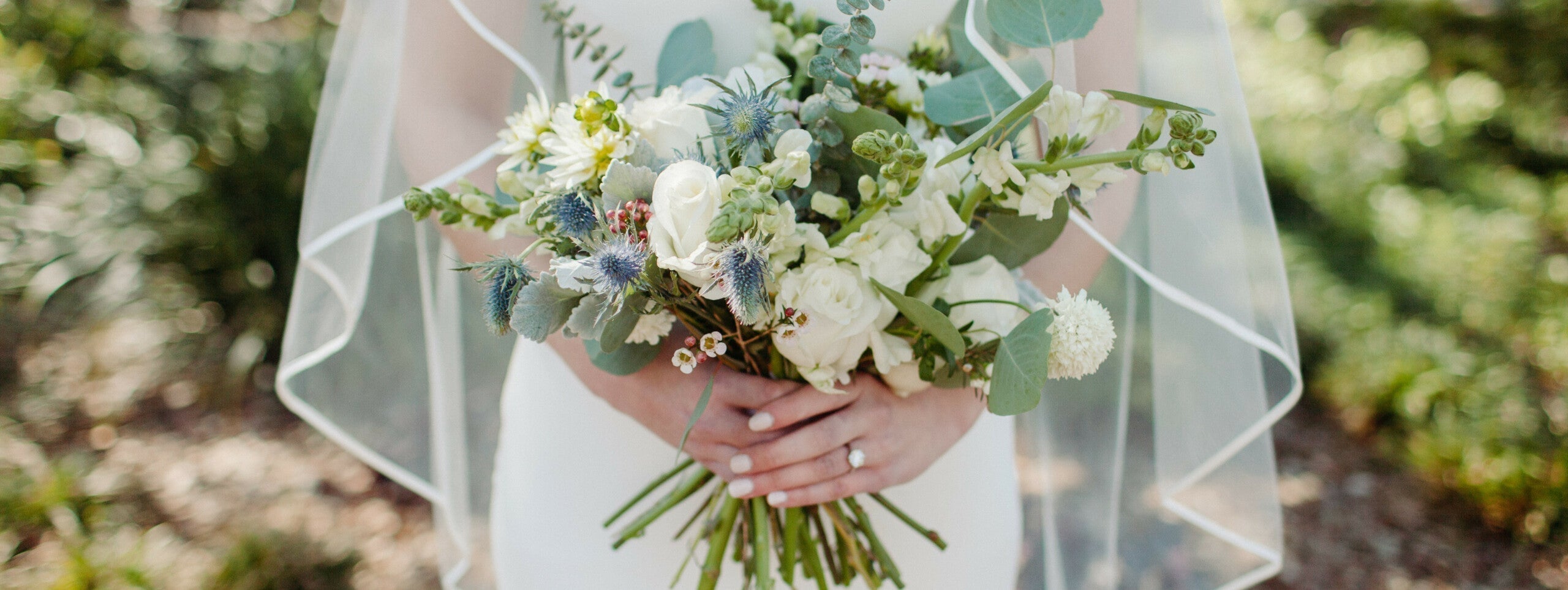 Co wybrać na ślub - pończochy czy rajstopy?