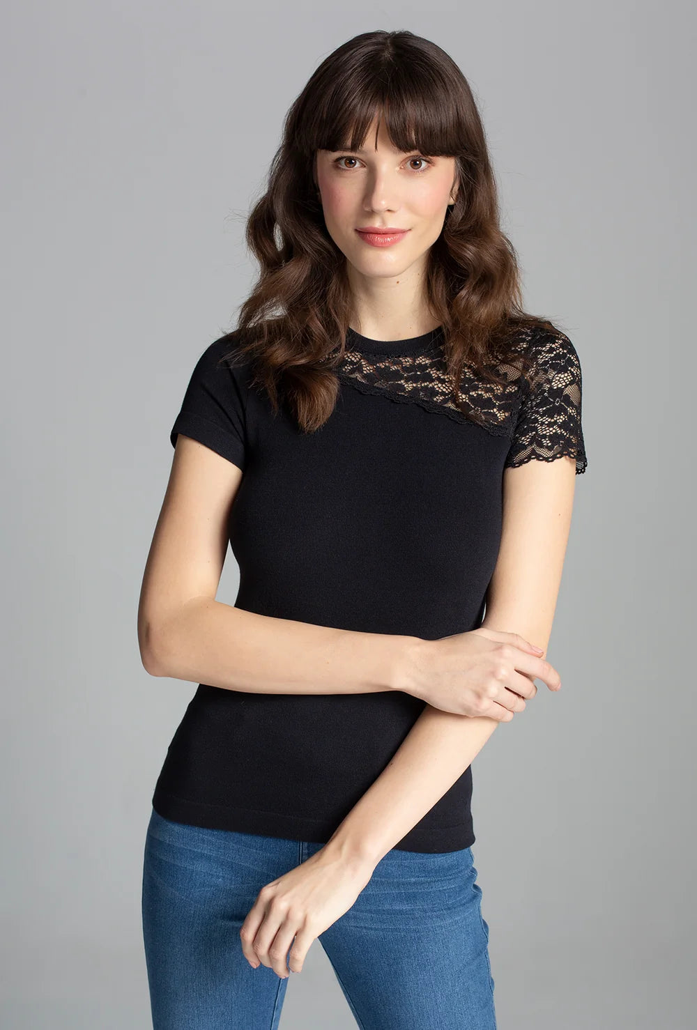 T-shirt z koronkowym wykończeniem Bravo - Gatta