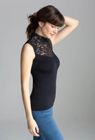 Golf wykończony koronką Agustina