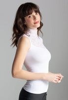 Golf wykończony koronką Agustina