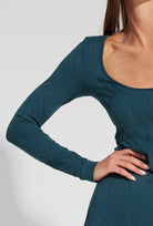 Dopasowana sukienka Flow Perfect