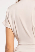 Sukienka z wiązaniem w talii Tiara