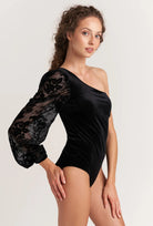 Body na jedno ramię Lynette