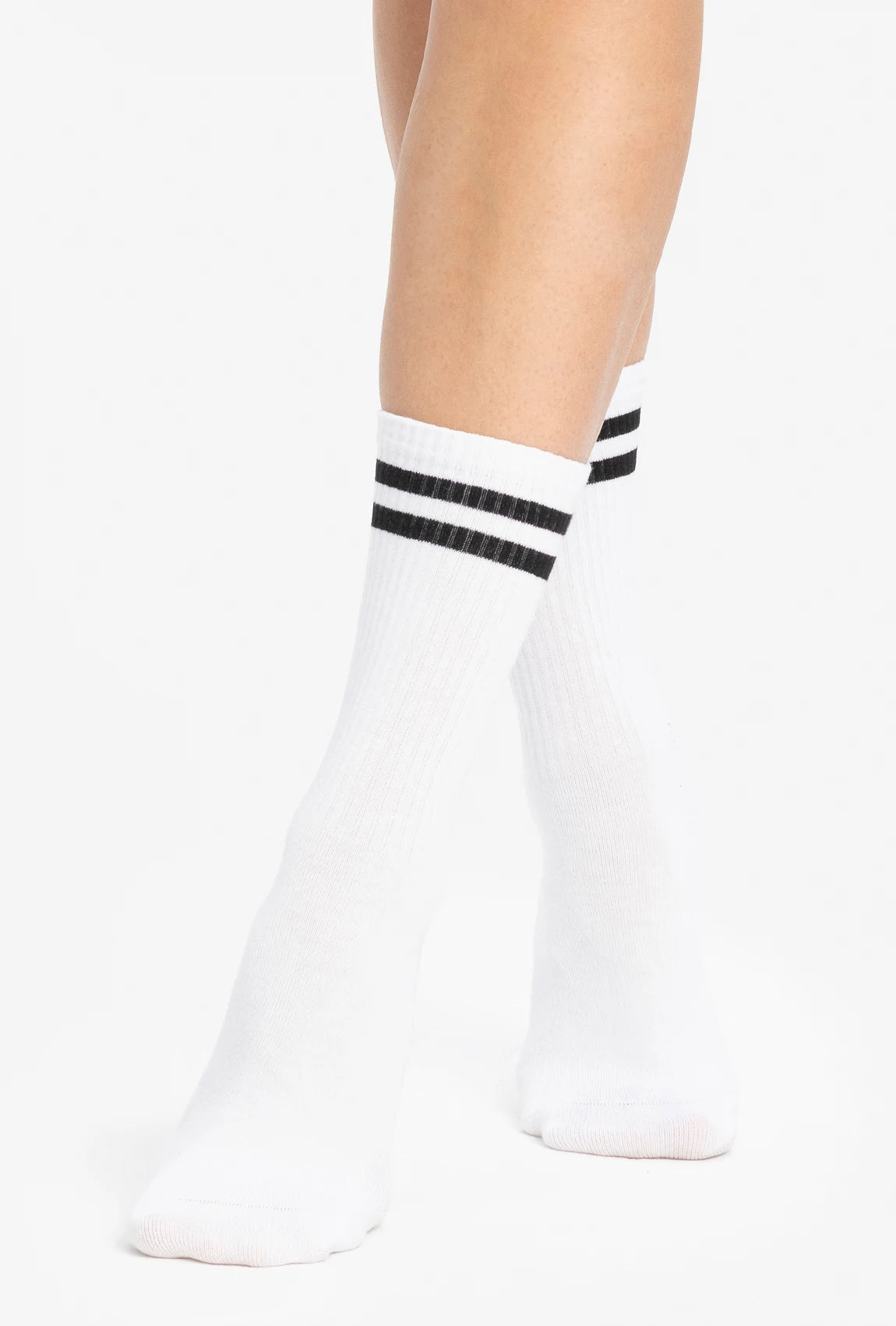 Wysokie skarpetki bawełniane z czarnymi paskami