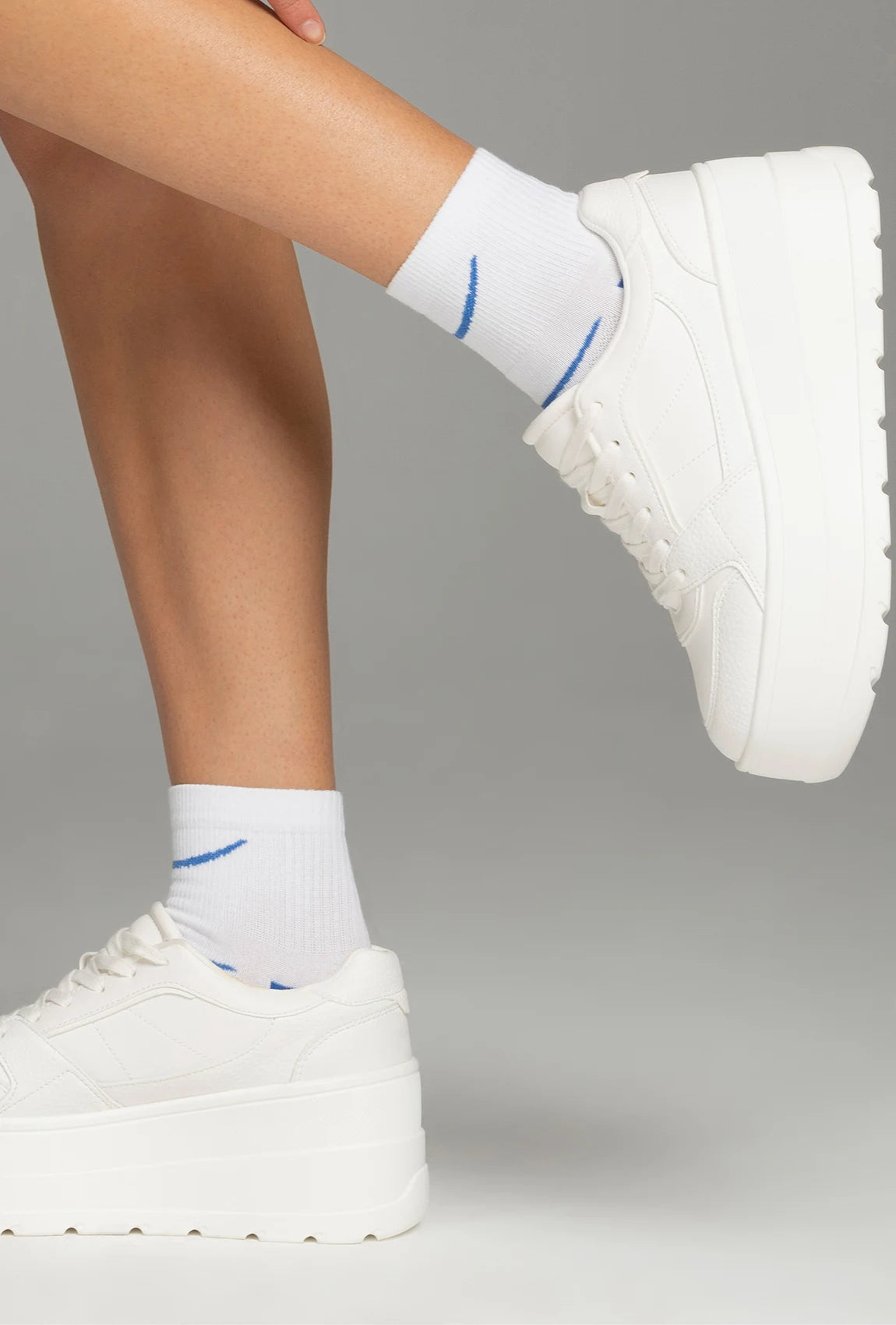 Sportowe skarpetki męskie z jonami srebra wz. 945 - Gatta