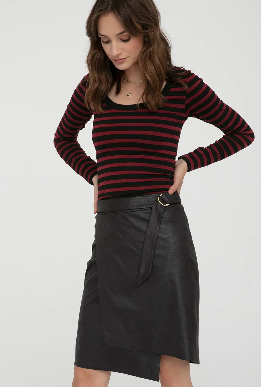 Asymetryczna spódniczka z ekoskóry Melilla - Gatta