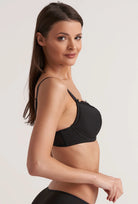 Delikatnie usztywniany biustonosz z haftem Marissa 01