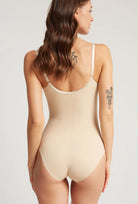 Modelujące body pod biust