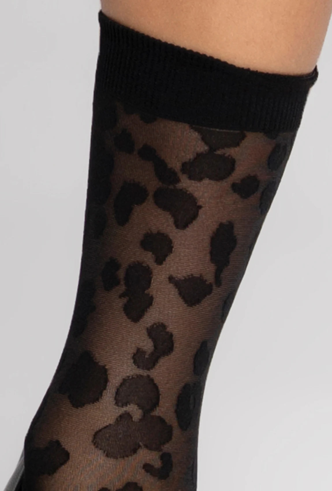 Czarne skarpetki Bloom z kolekcji Zień x Gatta - Gatta