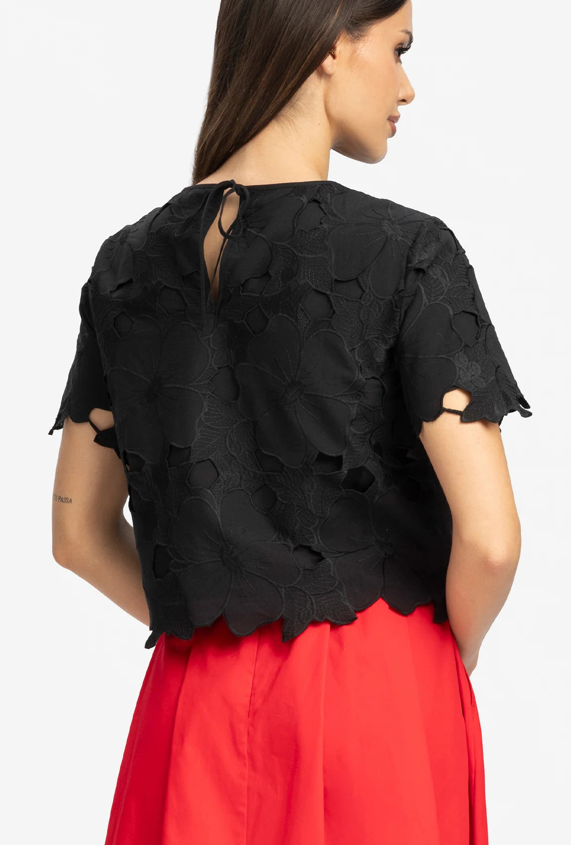 Bluzka w ażurowe kwiaty Folk - Gatta