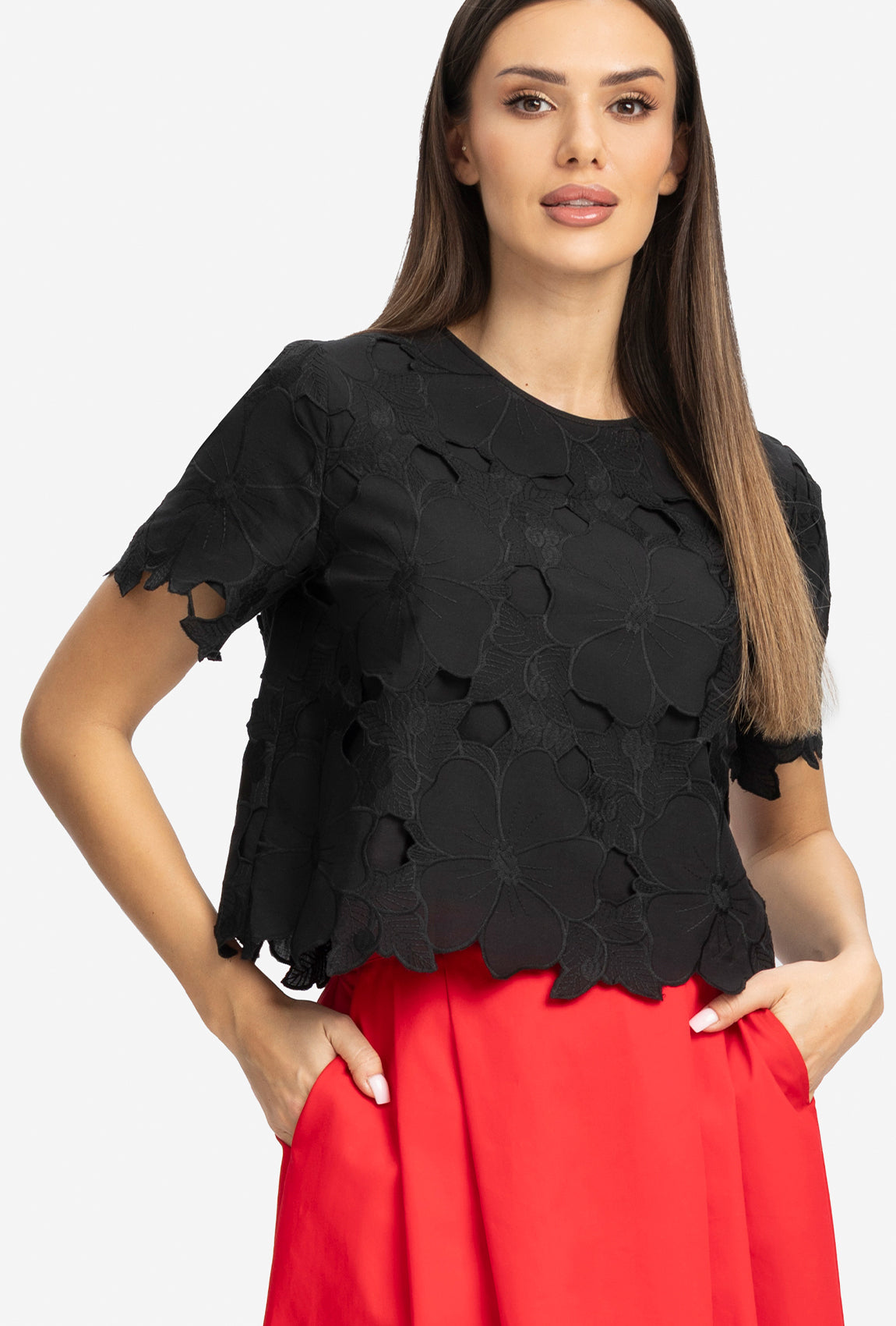 Bluzka w ażurowe kwiaty Folk - Gatta