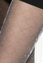 Błyszczące rajstopy w romby Silver party wz. 07