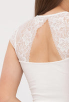 Bluzka z koronkowym wykończeniem Adison