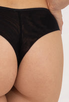 Czarne brazyliany z wysokim stanem Dominica