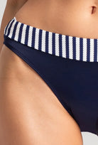 Dół od stroju kąpielowego bikini z wysokim stanem Chiara