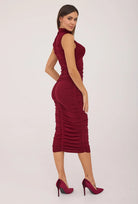 Dopasowana drapowana sukienka Camila