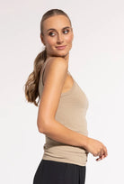 Dopasowany top na ramiączkach Bege