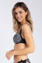 Góra od stroju kąpielowego Amur