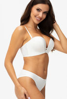 Białe brazyliany Jolie