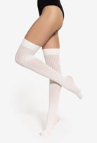 Kremowe zakolanówki 02