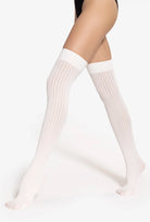 Kremowe zakolanówki 02