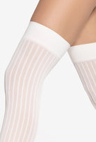 Kremowe zakolanówki 02