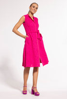 Różowa sukienka koszulowa midi Sheila