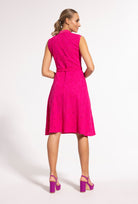 Różowa sukienka koszulowa midi Sheila