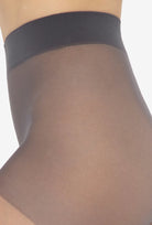 Rajstopy damskie z bezuciskowym ściągaczem Comfort Line 20 den