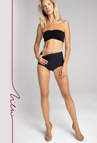 Gładkie beżowe rajstopy damskie Scarab z kolekcji Zień x Gatta