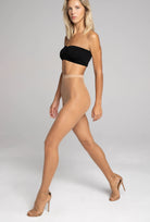 Gładkie beżowe rajstopy damskie Scarab z kolekcji Zień x Gatta